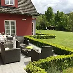 Linden Garden *