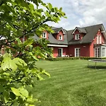 Linden Garden *