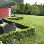 Linden Garden פוסטוינה