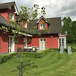Linden Garden * פוסטוינה