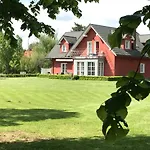 Linden Garden *