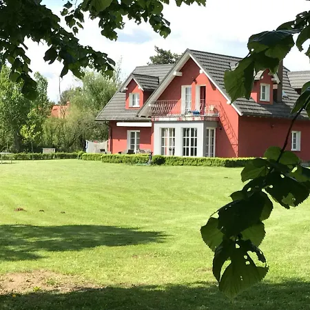 Linden Garden *